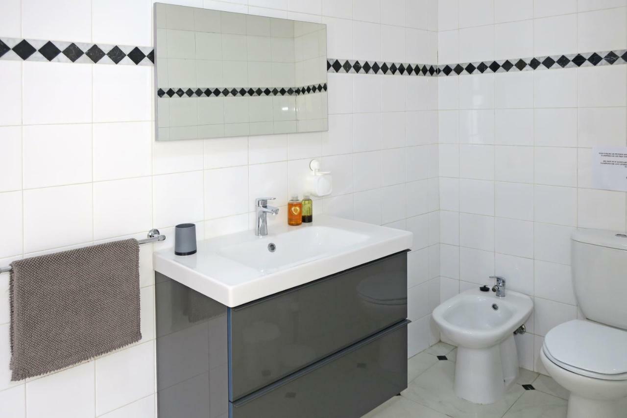 Downtown Ponta Delgada Apartment Bagian luar foto